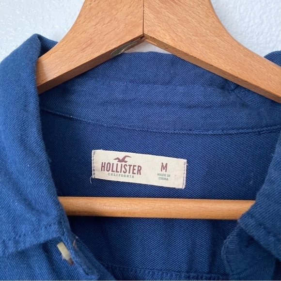 Hollister Long Sleeve Button Down Shirt | Size M - Picture 4 of 4